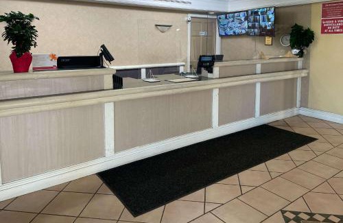 Kalamazoo Cabin | Econo Lodge