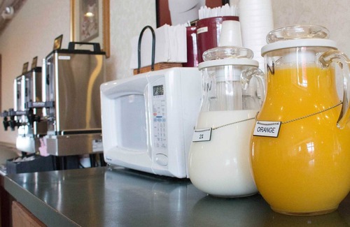 Williamsport Hotel | Econo Lodge