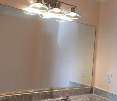 Sun Valley Hotel | Economy Inn