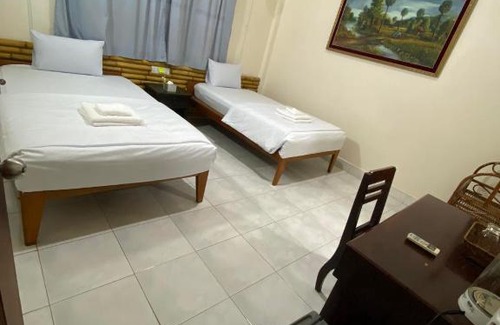 Kampot House | Ecran Riverfront Guesthouse