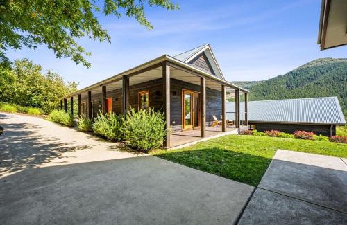 Wandiligong House | Edelweiss