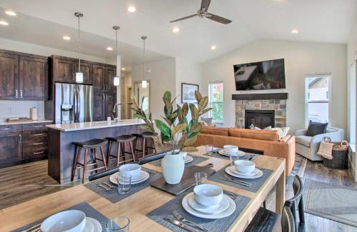 Wolf Creek House | Eden Home with Stunning View about 6 Mi to Skiing!