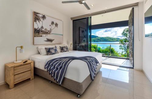Hamilton Island Apartment | Edge 2 - Oceanfront Luxurious and Spacious 4 Bedroom Split Level Apartment with buggy and valet service