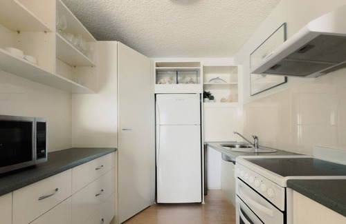 Caloundra Apartment | Edgecliffe Unit 7, 4 Bulcock Beach Esplanade Kings Beach