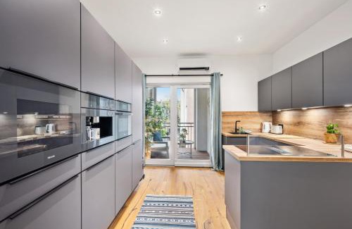 Zwickau Apartment | EDLER WOHNRAUM Luxuriöses Stadtstudio mit Balkon, Kaffeevollautomat & Klima