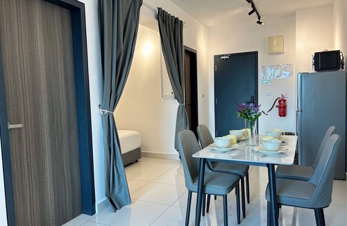 Subang Jaya Apartment | Edumetro by Manhattan Group