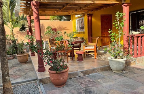 Zig Zag Ward Apartment | Effie Mountain View Halona villa