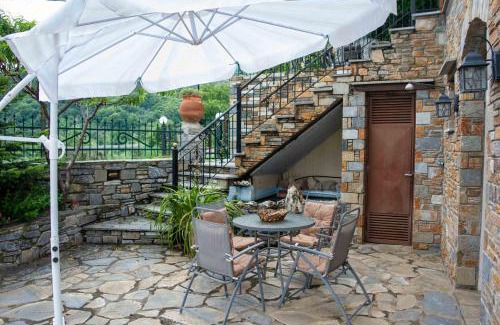 Agios Dimitrios Apartment | Efi's Guest House