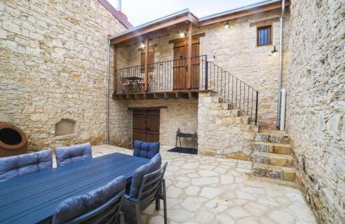 Lofou Bed & Breakfast | Eftychia's House