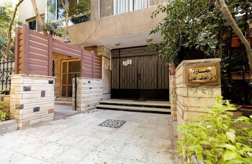 Taqseem Laselky Apartment | Lily Mint Comfy 3BR W/Sitting room TV Apartment