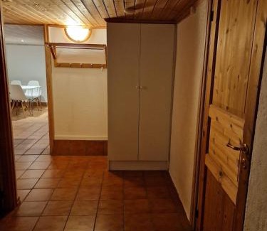 Vaxjo Apartment | Egen källarlägenhet i Växjö C