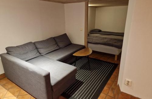 Vaxjo Apartment | Egen källarlägenhet i Växjö C