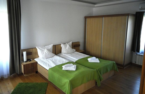 Uzlina Hotel | Egreta By Hoxton