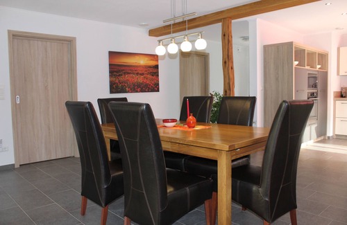 Habscheid House | Eifelgold - Comfortable, spacious 5-star apartment in a quiet location