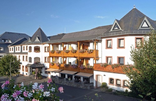 Schalkenmehren House | Eifelromantik Double Room Shower/WC - Michels Wohlfühlhotel