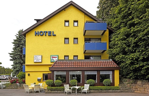 Tuebingen Apartment | Einzelzimmer mit Dusche und WC