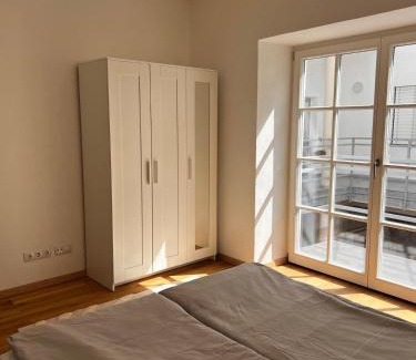 Klosterneuburg Apartment | Einzigartige Altbauwohnung mitten in der City