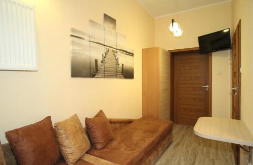 Nowa Karczma House | Eko-pokoje w Krynicy Morskiej-Piaski w ośrodku kolonijnym