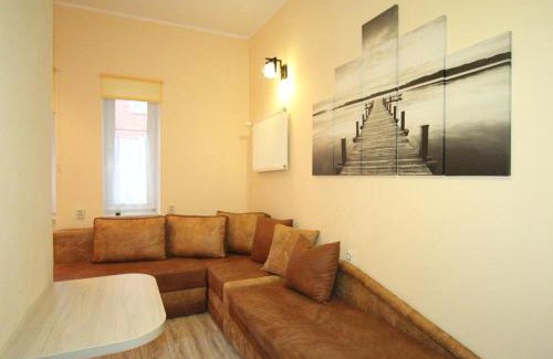 Nowa Karczma House | Eko-pokoje w Krynicy Morskiej-Piaski w ośrodku kolonijnym