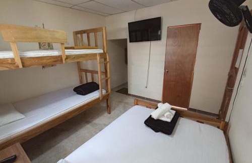 Armenia House | Ekolores Hostal - PARQUE DEL CAFÉ - 313-468-08-41