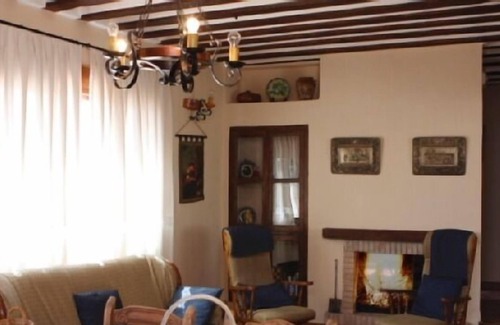 Almodovar del Pinar Cottage | El Acebo Rural Cottage for 8 people