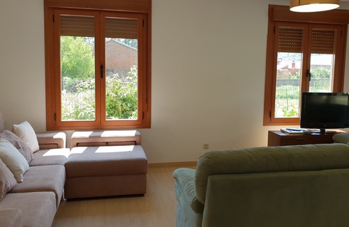 Ferreras de Arriba House | El Arroyo Private vacation home