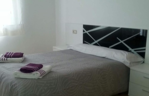 Ferreras de Arriba House | El Arroyo Private vacation home