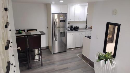 Medellin Apartment | El Balcón De Las Montañas