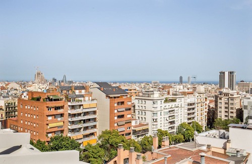 la Vila de Gracia Apartment | El Camp d'en Grassot i Gràcia Nova 2BR w/rooftop + pool