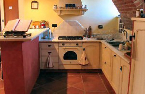 Flesie Bed & Breakfast | EL CAVAJER) yellow room