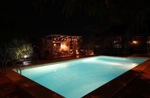 Llica d'Amunt House | El Cedre Blau Vivienda con piscina en Granollers