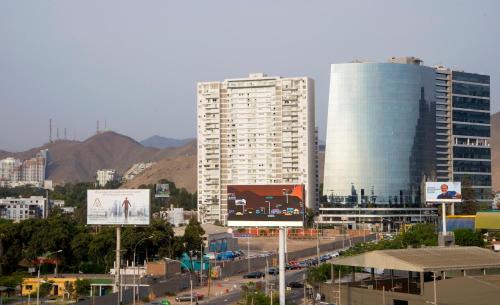Santiago de Surco Apartment | El Derby 511 Aparts de 3 Dorm con Aire Acondicionado