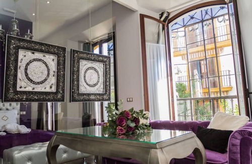 Encarnacion-Regina Apartment | EL Escondite Suites