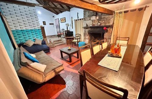 Villa Serrana House | El rancho - Espaciosa Casa para 7 en un Oasis de Tranquilidad