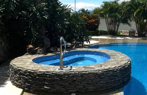 San Isidro Villa | EL Retiro Luxury Villa - Costa Rica Casa de Lujo Tipo Colonial - Comodidad 100%