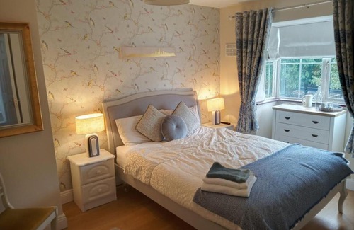 Waterford House | El Roi Guest Accommodation