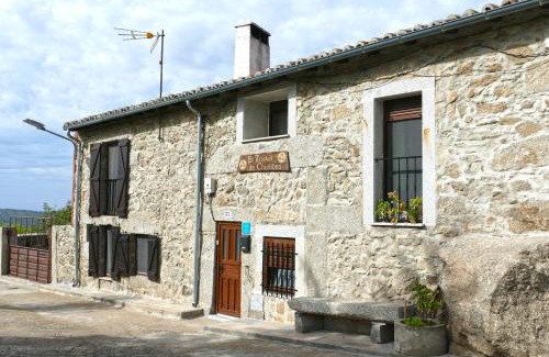 Navalmoral de Bejar Apartment | El Triskel de Chumbea, alojamiento excepcional con maravillosas vistas a 5km de Béjar