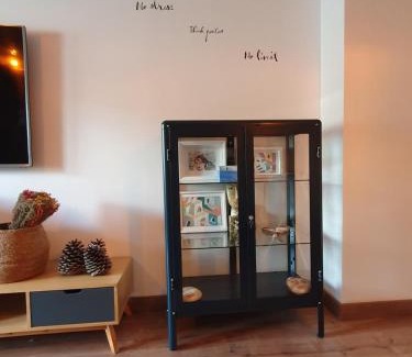 El Castell de Guadalest Apartment | EL ÚNICO apartment with jacuzzi and art