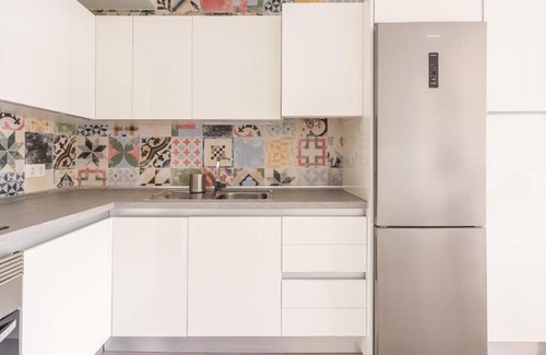 Camarma De Esteruelas Apartment | El Ventero Apartment - Elegante Apt para 5 con terraza, Wi-fi y aparcamiento en la calle