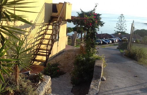 Cavoli Apartment | ELBA ISLAND! STUDIO APARTMENT BY CABBAGE BAY WITH FERRY DISCOUNT