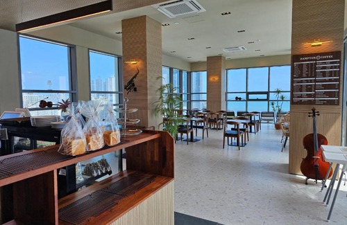 Haeundae Apartment | Elbon 토리#해운대 중심부#투룸신축#트윈베드#인피니트풀#넷플