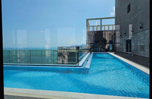 Haeundae Apartment | Elbon 토리#해운대 중심부#투룸신축#트윈베드#인피니트풀#넷플