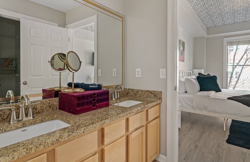 Third Ward Apartment | Electric Avenue in The Queen City