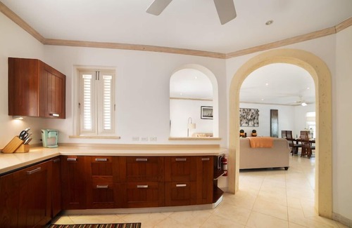 Mount Brevitor Villa | Elegance 3 bedroom townhouse in Barbados with plunge pool