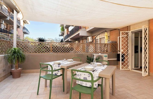 Quartiere XXXIII Lido di Ostia Ponente Apartment | Elegance and Comfort: Spacious House with Patio and 3 Bathrooms