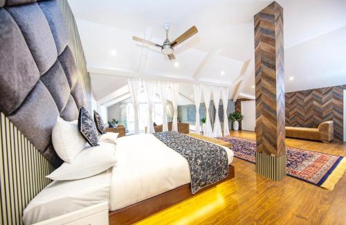 Sudarbal Hotel | Elegance in Nigeen