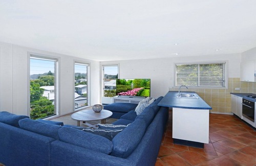 North Avoca House | Elegance on Elgata - Bright and Breezy