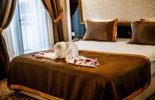 Altinova Hotel | Elegance Resort Hotel Spa Wellness-Aqua