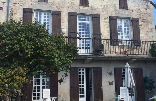 Clairac House | Elegant 18thC ‘Maison de Maitre’ overlooking River Lot and Clairac Abbey