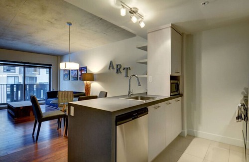 Sainte-Foy-Sillery-Cap-Rouge Apartment | Elegant 1BR Apt near Université Laval and Parks